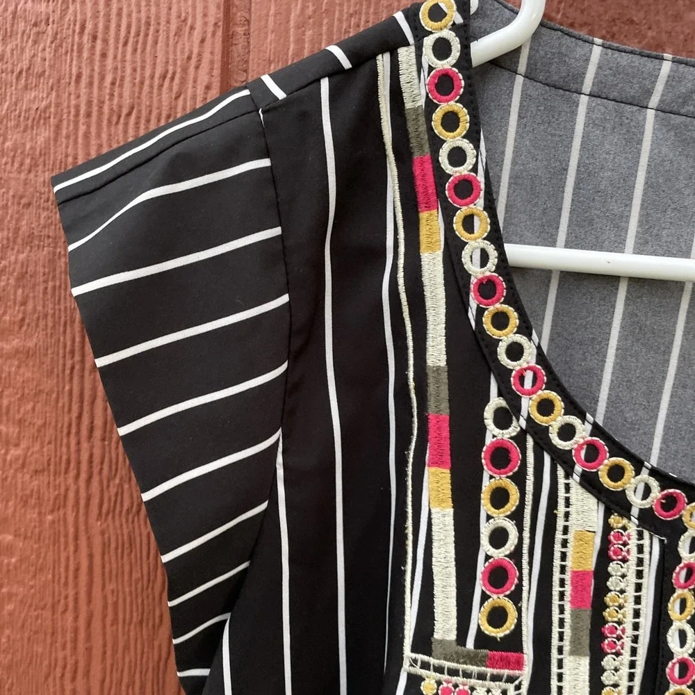 THML top Medium Black White Striped With Green Tan Pink And Yellow Embroidery - Picture 9 of 16